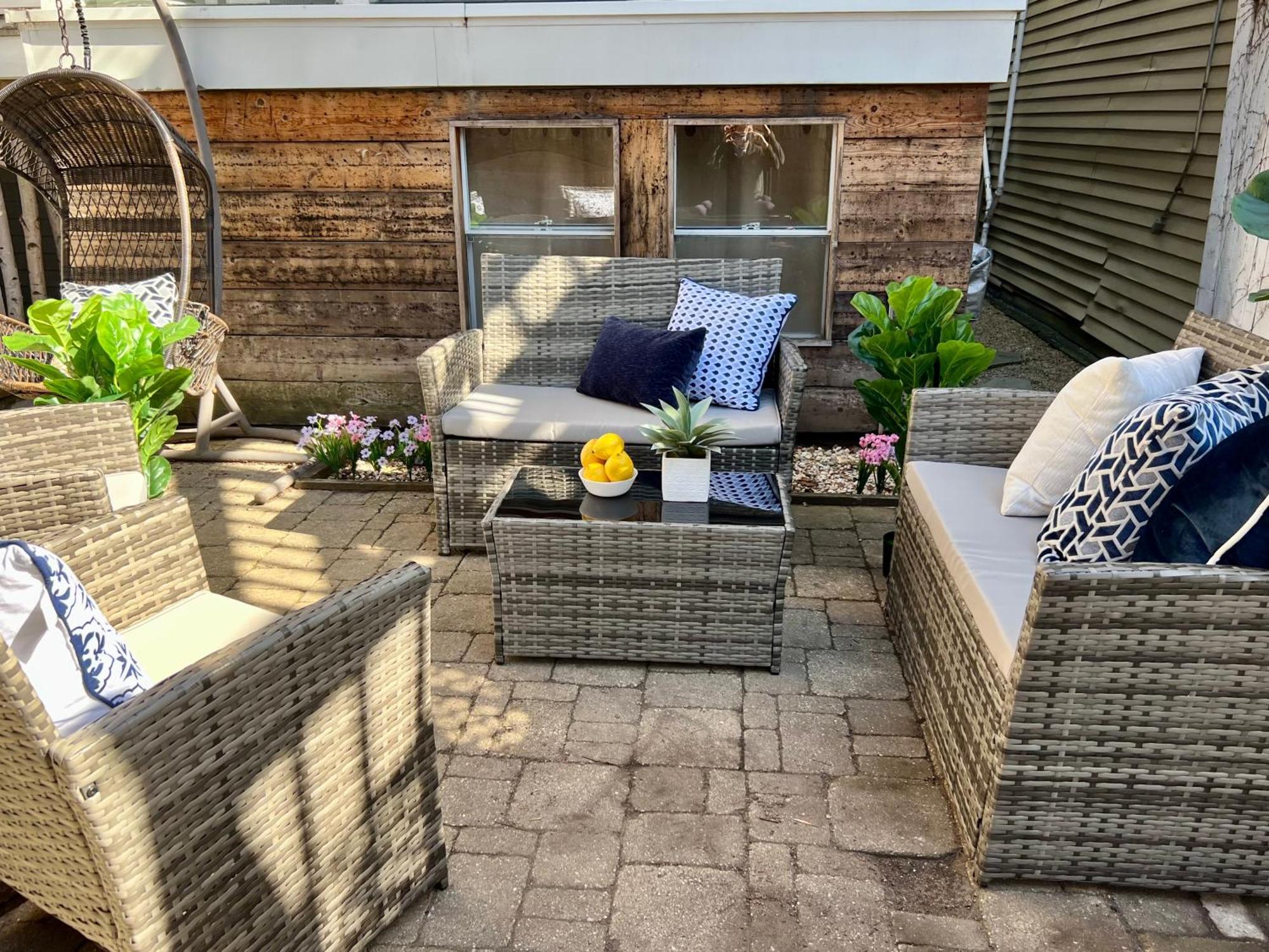 3 Bedroom Spacious Home In Ideal Location W Free Parking Back Yard Pets Welcome Chicago Eksteriør billede